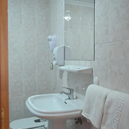 Hosteria Somo Guest house *